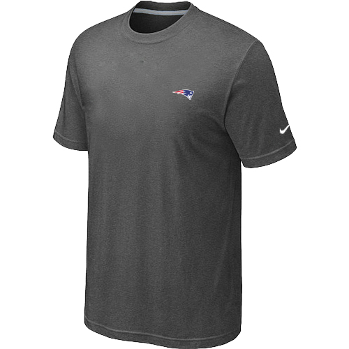 New England Patriots Chest embroidered logo  T-Shirt D.Grey